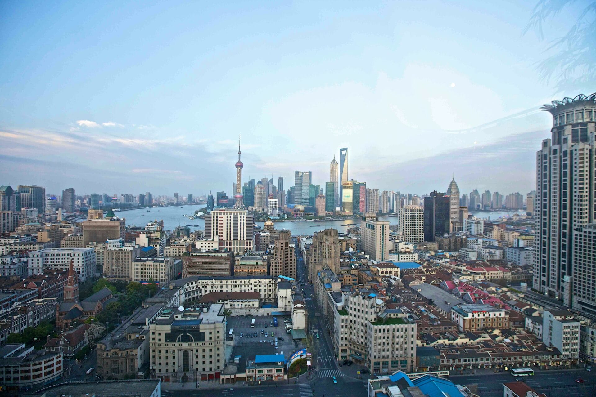 Oriental Pearl Tower, Shanghai, China. Photo by Ayala via Pexels.